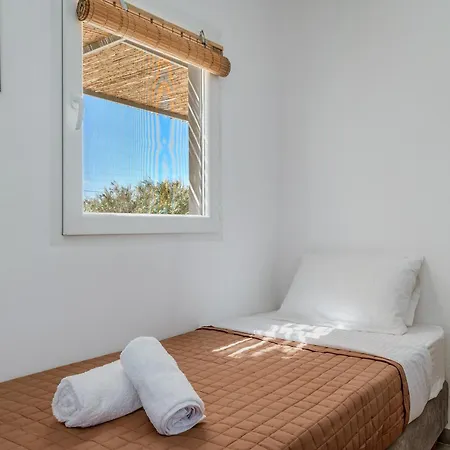 Kleris 9 Tinos * Agios Sostis (Tinos)