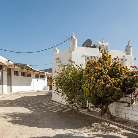 Kleris 9 Tinos * Ayios Sostis